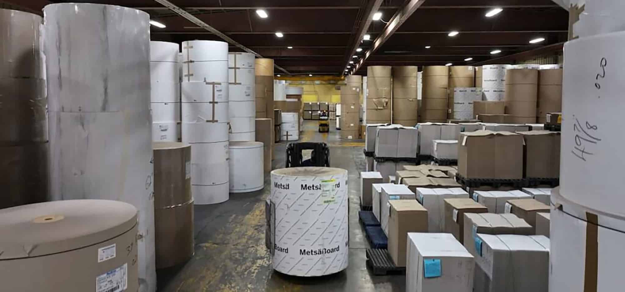 spotlight-packaging-Roll-Warehouse-Photo